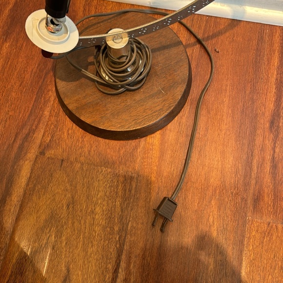 VINTAGE WORKING LAMP GLOBE - Picture 5 of 15